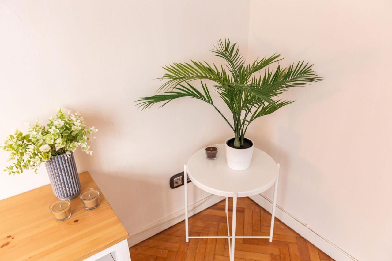 Ferienwohnung Flat With Excellent Location In Tesvikiye, Sisli Istanbul Exterior foto